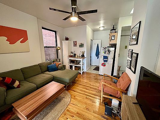 1st image of 122 Orchard St #21A