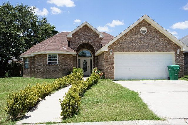 1st image of 2814 Montgomery Dr