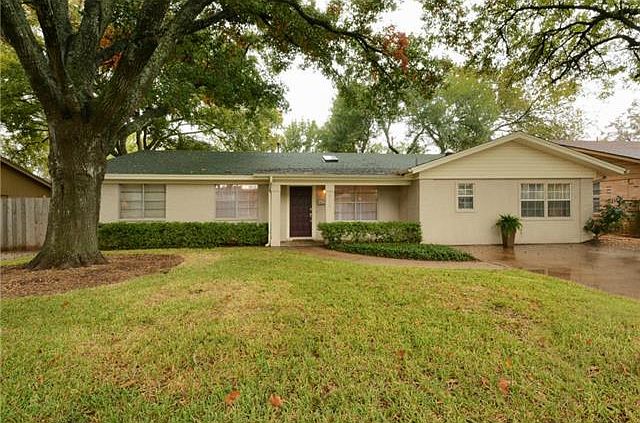 1st image of 2703 Thrushwood Dr