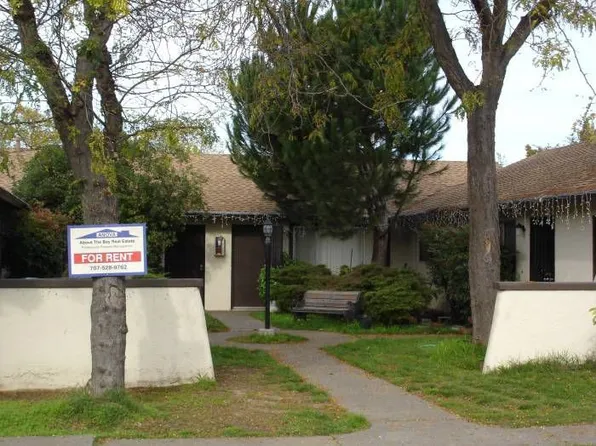 151 Eddy Dr, Santa Rosa, CA 95407