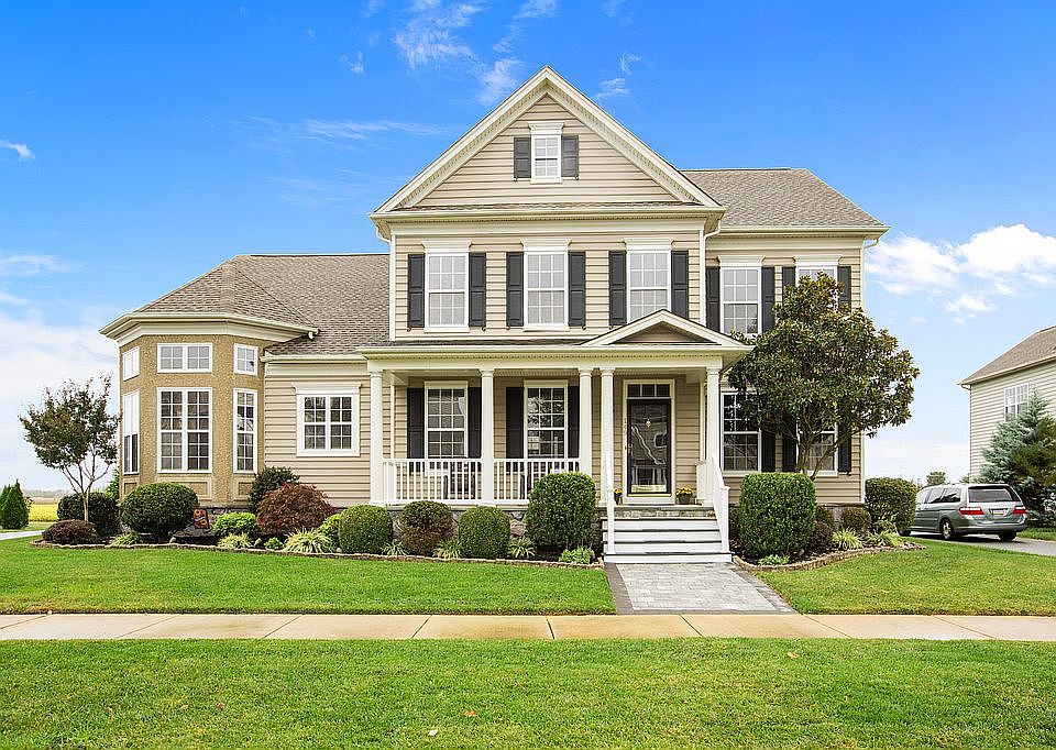 1st image of 149 Tuscany Dr