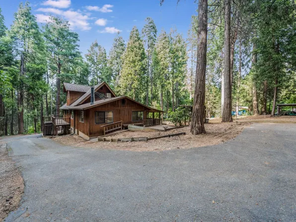 2810 Polaris St, Pollock Pines, CA 95726