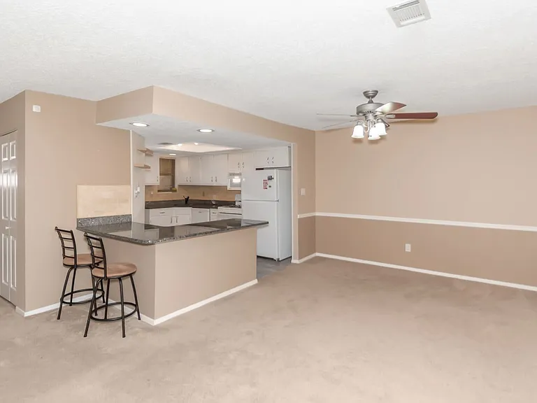 2106 Palmyra Dr SE — Photo 14