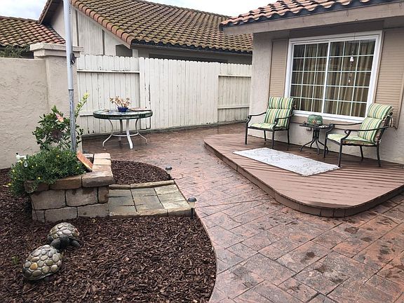 2nd image of 4882 Palmetto Dr