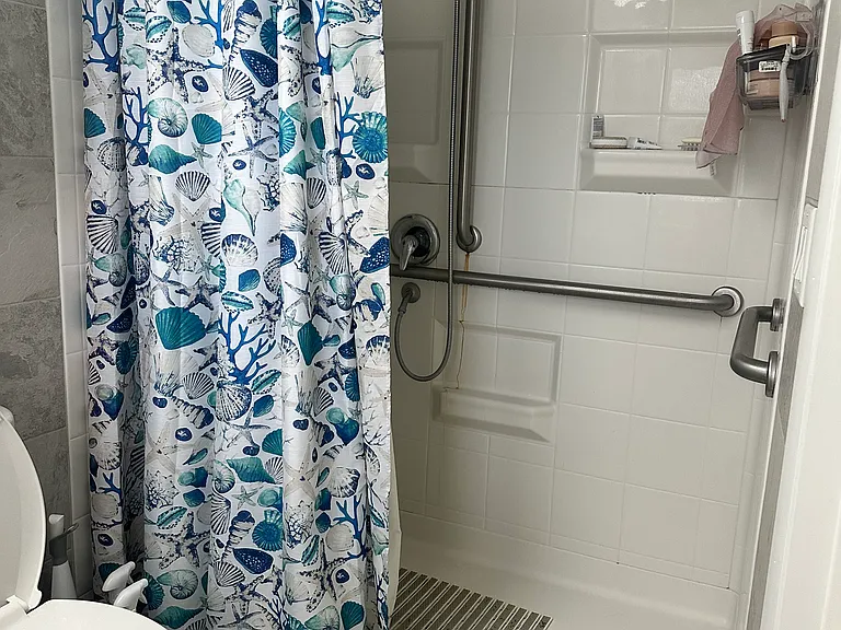 4104 Honolulu Dr — Photo 3