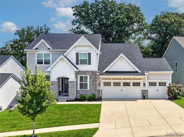 854 Nardin Dr, Chesterfield, MO 63017