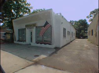 670 Main St, Islip, NY 11751
