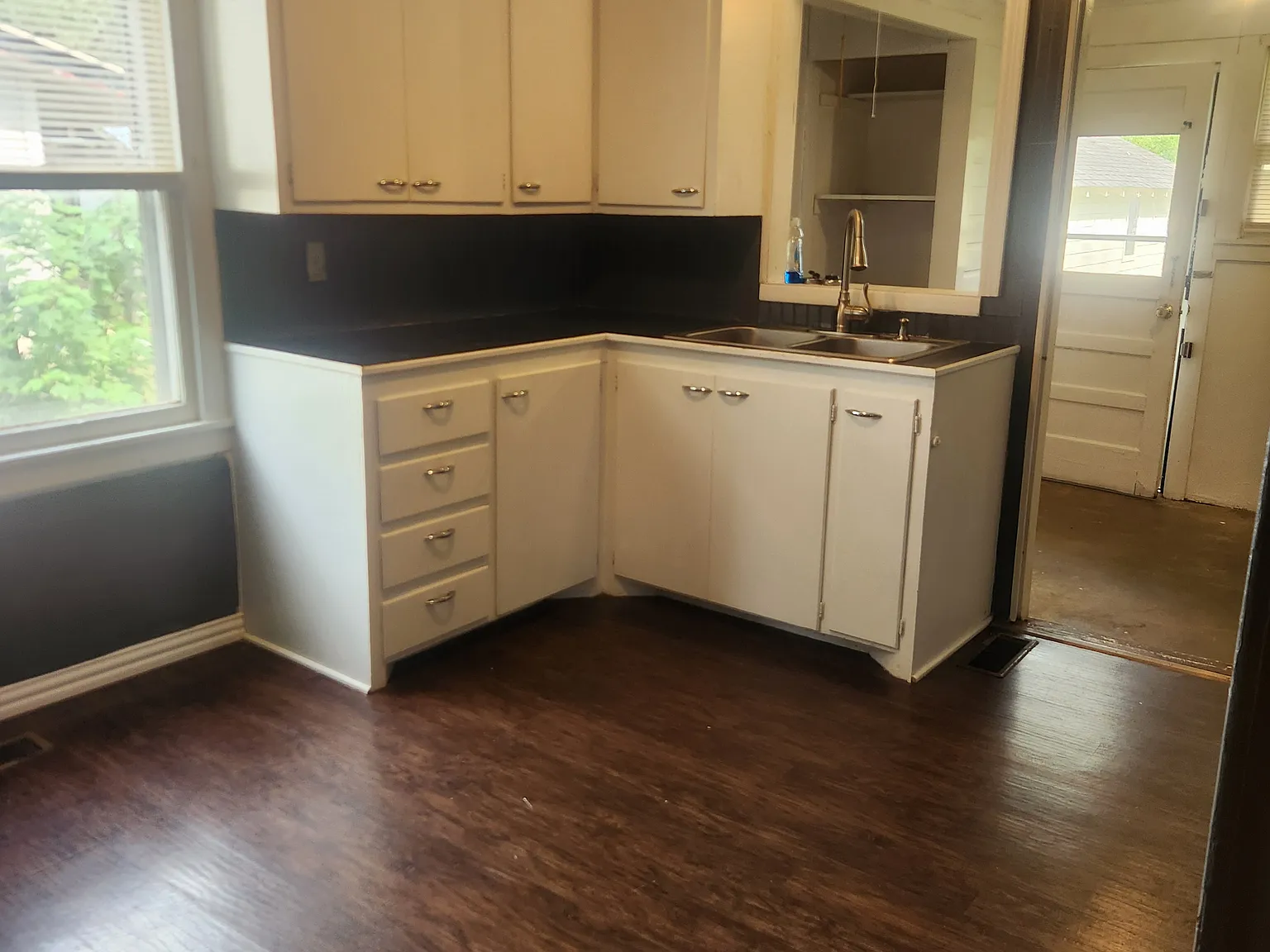 2 bed, 855 sqft, $750 — Photo 4