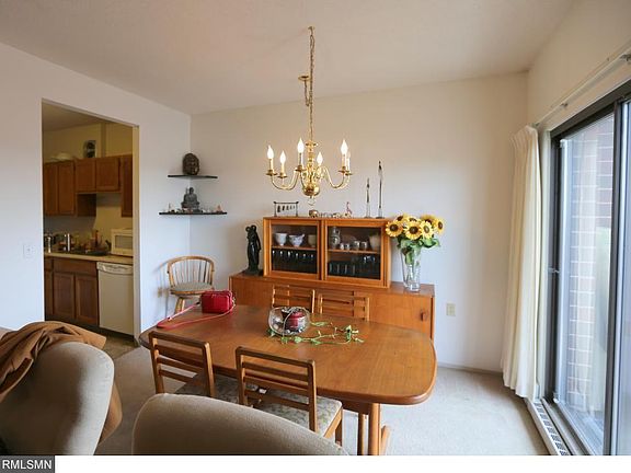 3rd image of 6615 Lake Shore Dr S APT 1109