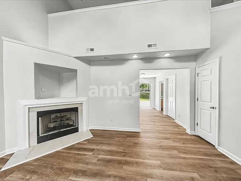 10510 Glory Meadow Ct — Photo 6