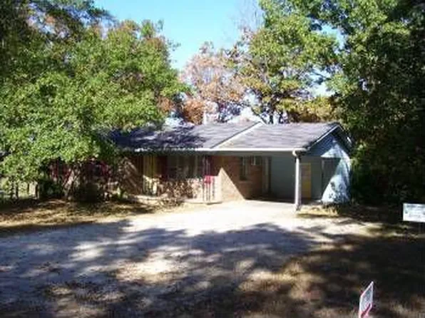 335 Fire Tower Rd, Selmer, TN 38375