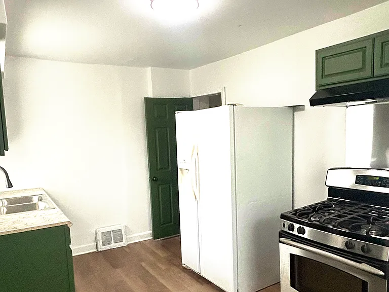 5041 Jefferson St #5041 — Photo 3