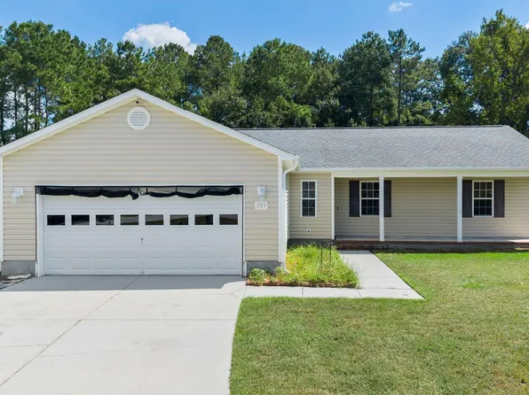 205 Concord Lane, Richlands, NC 28574