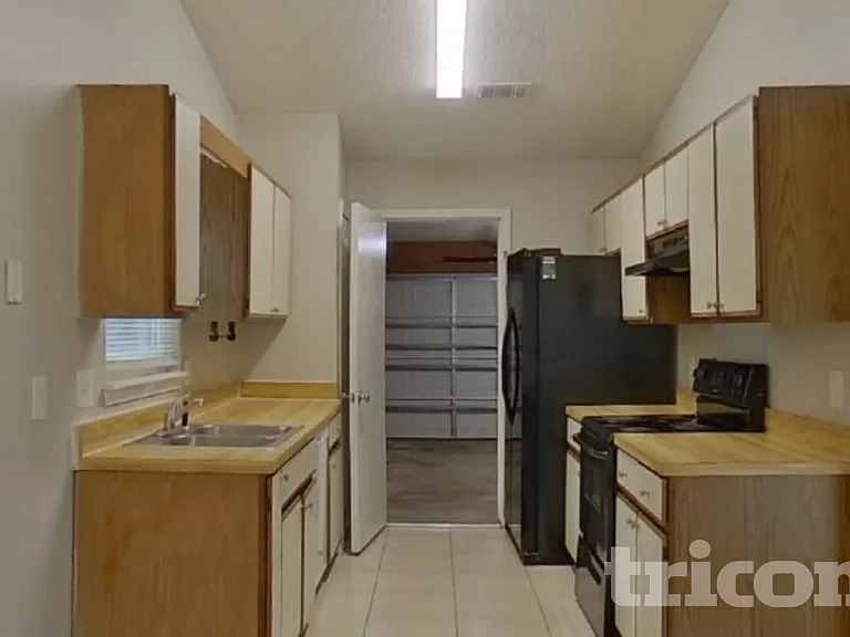 1865 Shannon Lake Dr — Photo 7