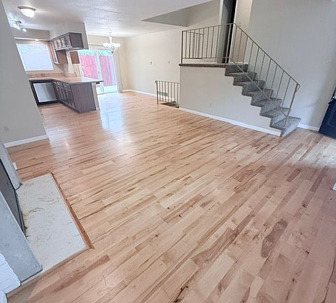 5th image of 2083 SW Camelot Ct
