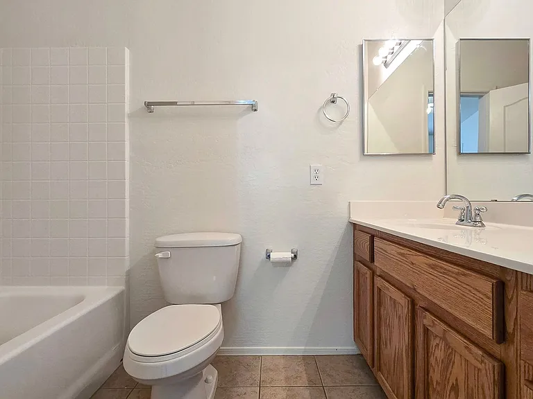 18250 N 32nd St #1044 — Photo 26