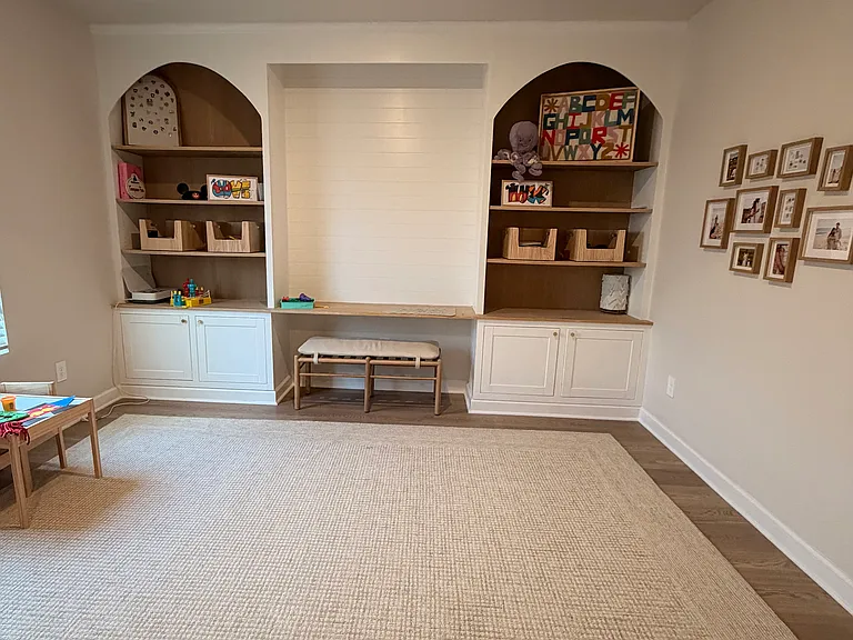 147 Lavinia Cir — Photo 3