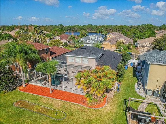 3rd image of 12908 Castlemaine Dr