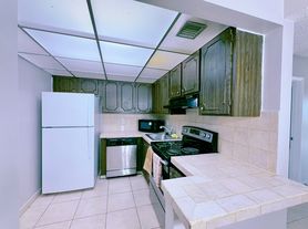460 NW 20th St