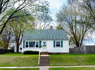 511 11th Ave N, Onalaska, WI 54650