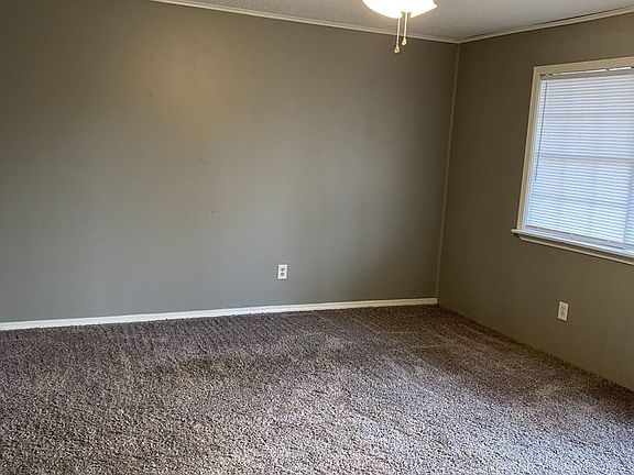 3rd image of 1911 S El Paso Ave APT 27