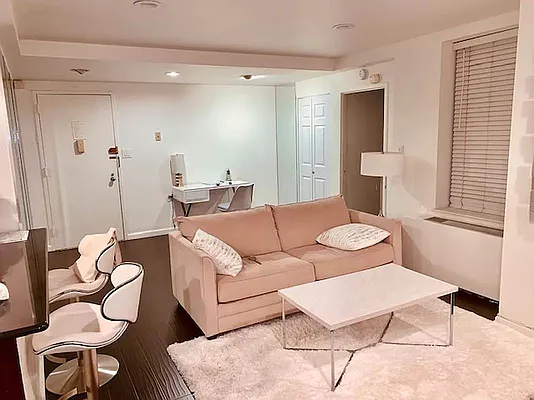 Rented by Oxford Property Group | media 11