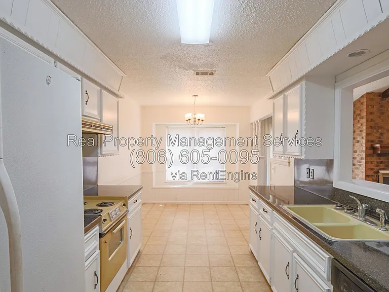 2318 81st St — Photo 3