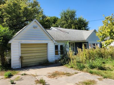 210 Adams Rd, Saginaw, MI, 48609