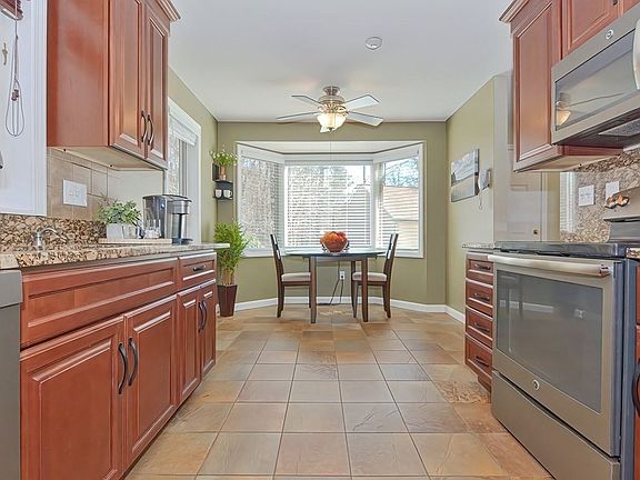 5th image of 66 Bentwood Dr #66