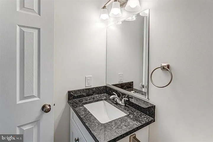 2454 Kilpatrick Pl — Photo 18