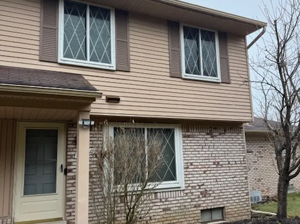 51360 Johns Dr, Chesterfield, MI 48047