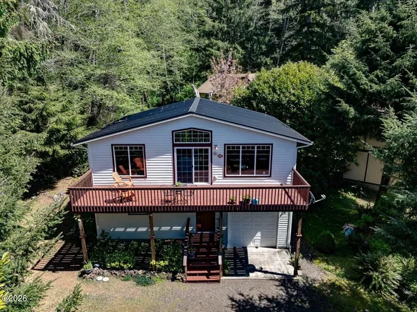 9320 Nehalem Rd, Nehalem, OR 97131