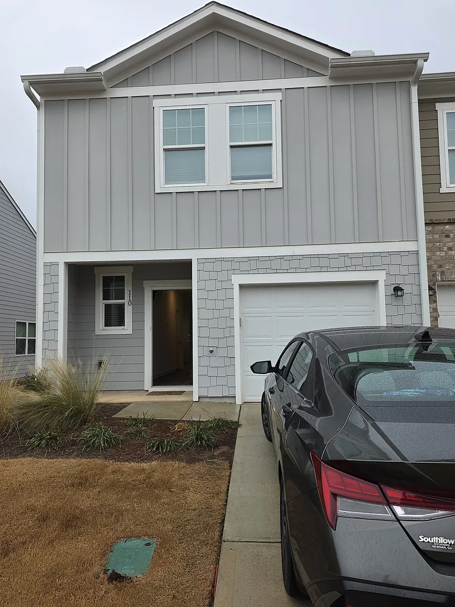 Building Photo - 110 Saginaw Ct