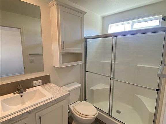 3rd image of 4400 W Missouri Ave #152