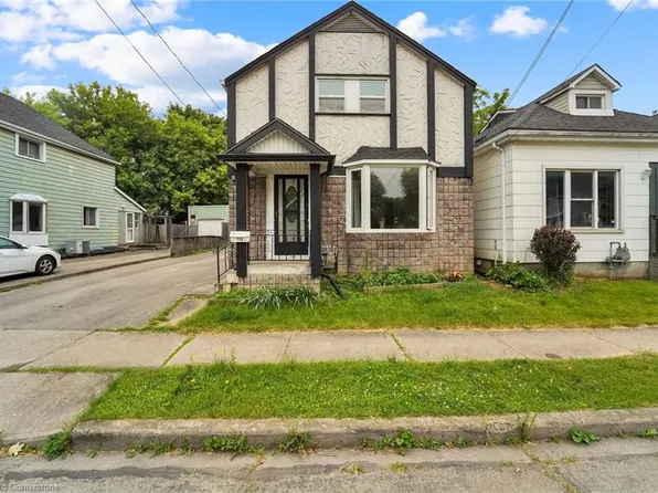 139 Royal Ave, Hamilton, ON L8S 2C8
