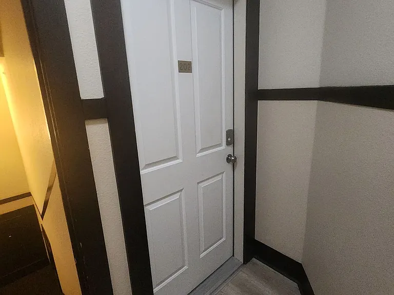 Taylor Place Property — Photo 10