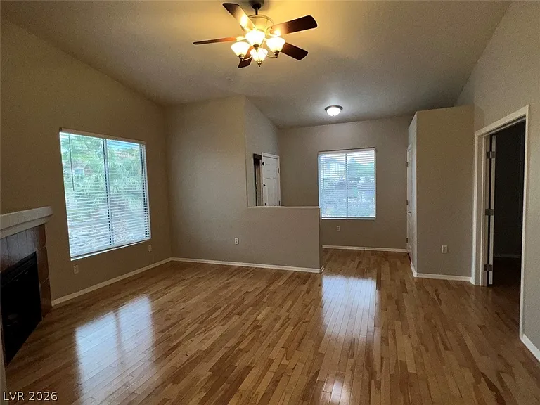 2305 W Horizon Ridge Pkwy #521 — Photo 10