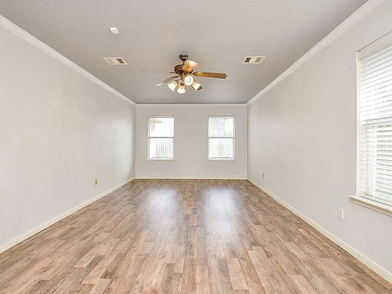 24718 Cobble Canyon Ln — Photo 16