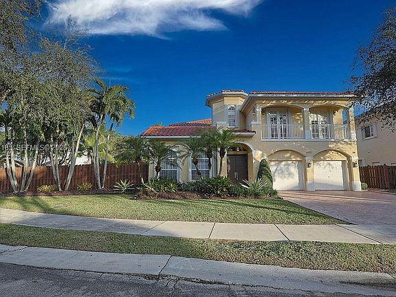 2nd image of 6853 NW 113th Pl