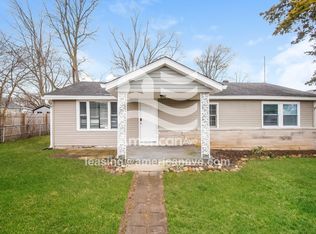 1227 E 4th St, Greenfield, IN 46140