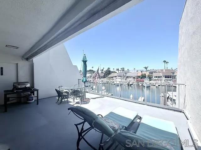 92 Antigua Ct — Photo 27