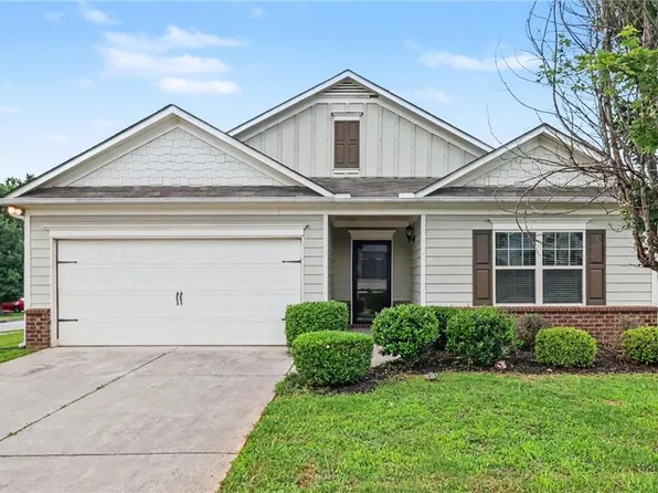 4205 Magnolia Pl, Gainesville, GA 30504