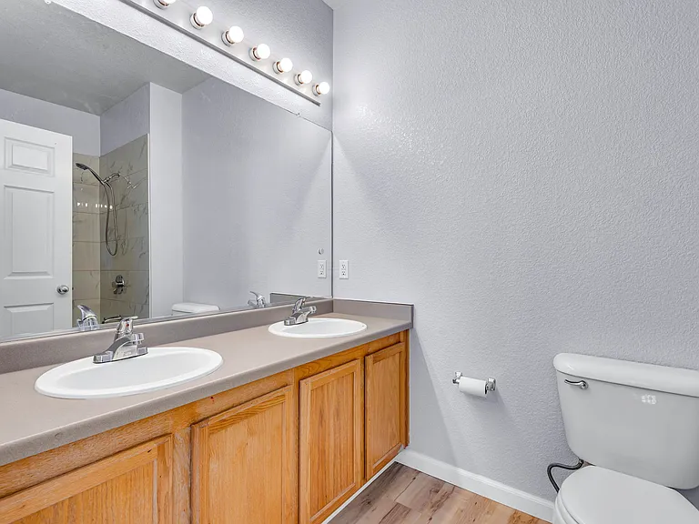 18959 E Warren Dr #207 — Photo 15