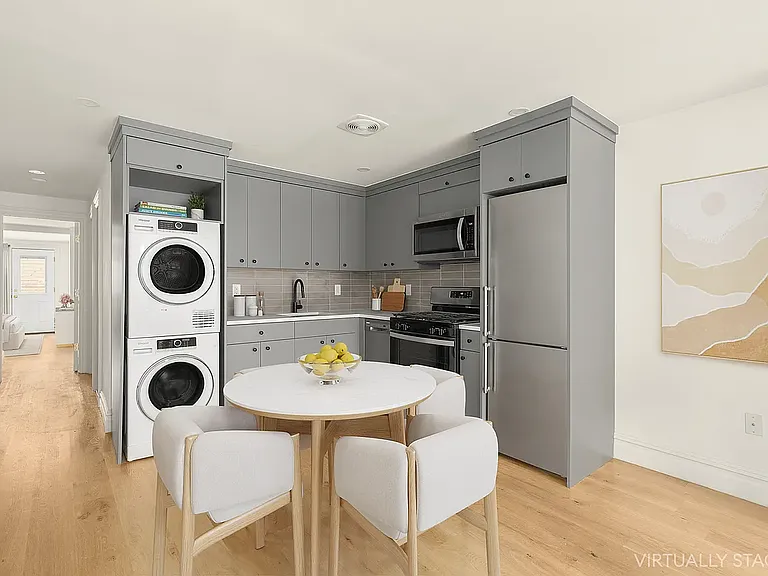 84 Moffat St #1 — Photo 3