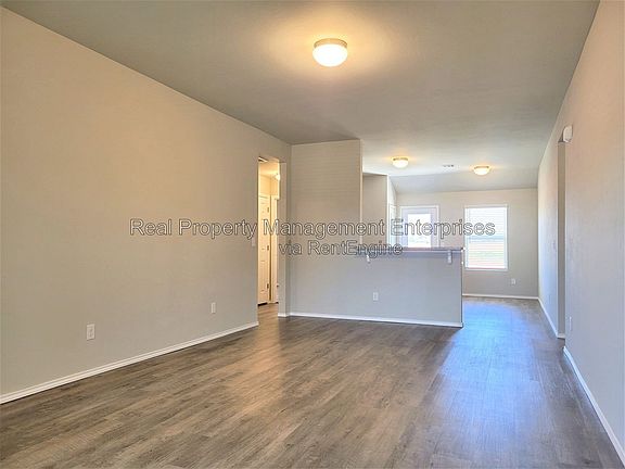 3rd image of 21215 Winding Brk