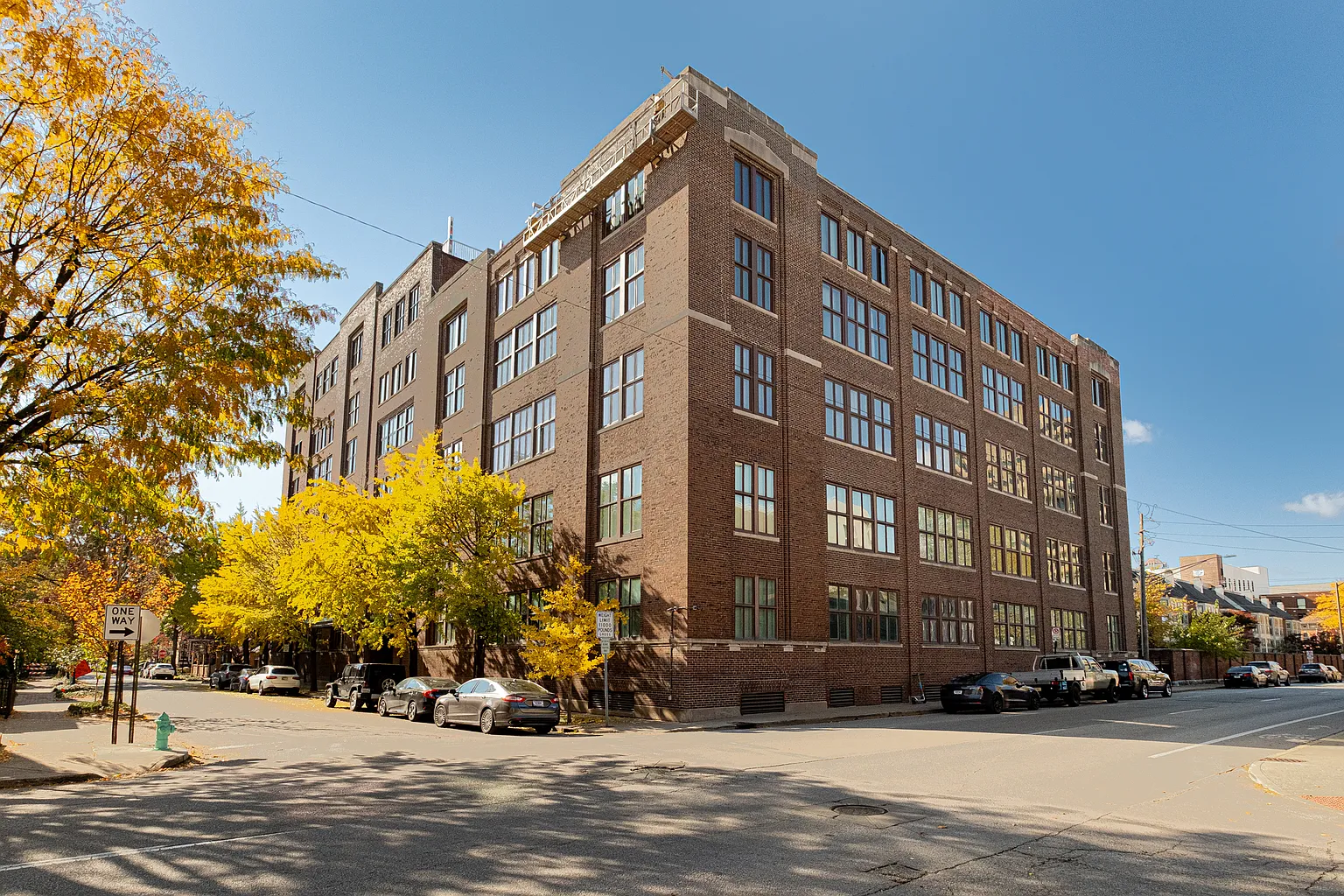 430 N Park Ave Unit 301 photo 1