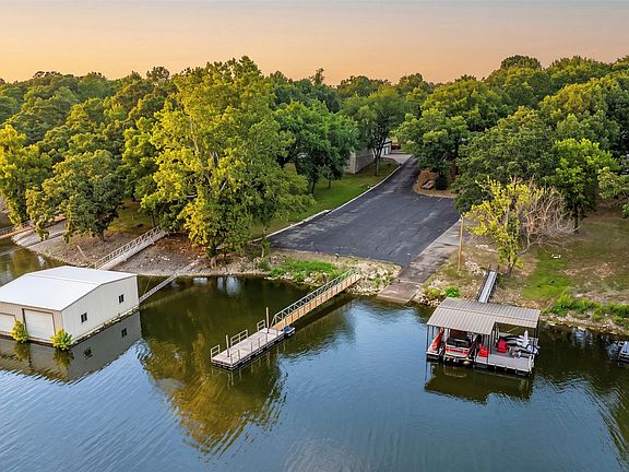 5th image of 45181 Ridge Road Cir