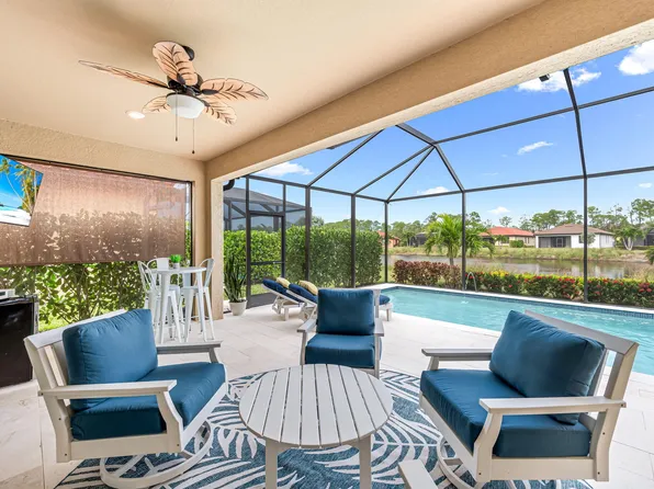 1541 Parnell Ct, Naples, FL 34113