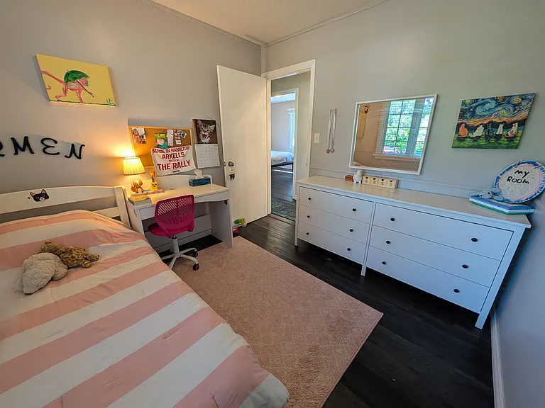 835 Pembridge Cres #HOUSE — Photo 11
