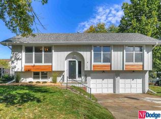 9668 Ames Ave, Omaha, NE 68134